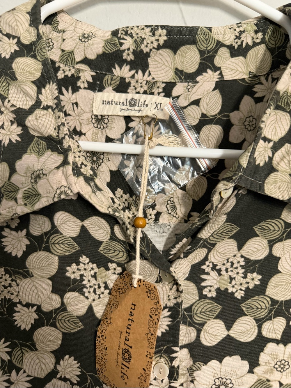 NATURAL LIFE Black and Cream Floral Button-Up Dress - Picture 2 of 3